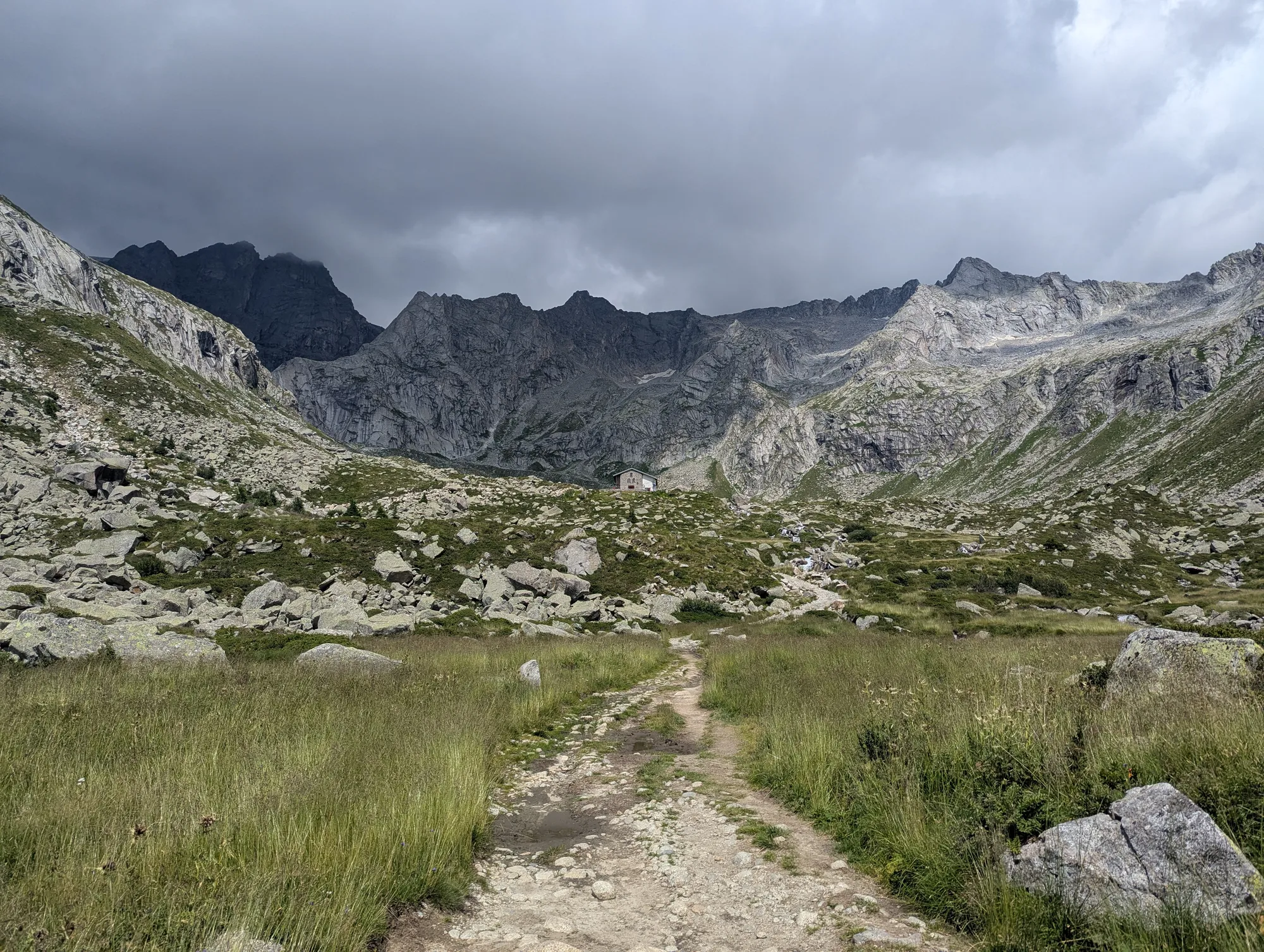 Il Prudenzini in lontananza